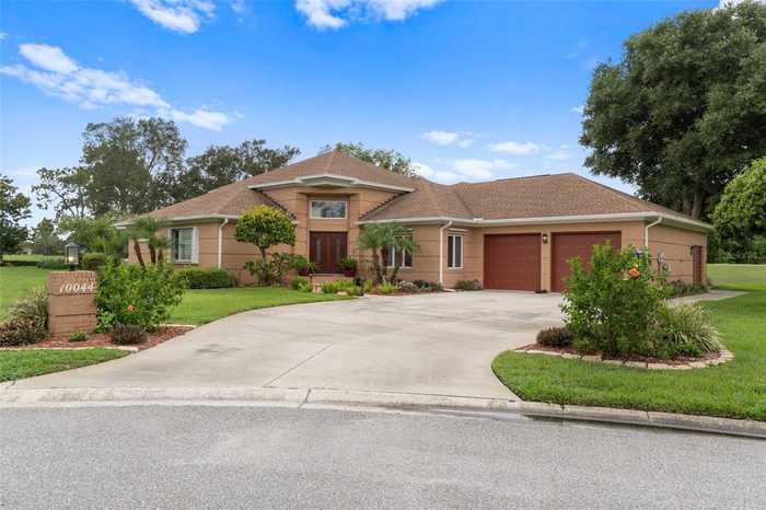 photo 2: 10044 TWELVE OAKS COURT, WEEKI WACHEE FL 34613