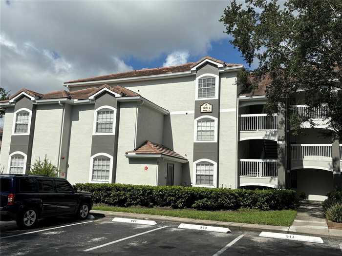 photo 1: 13917 FAIRWAY ISLAND DRIVE Unit 917, ORLANDO FL 32837