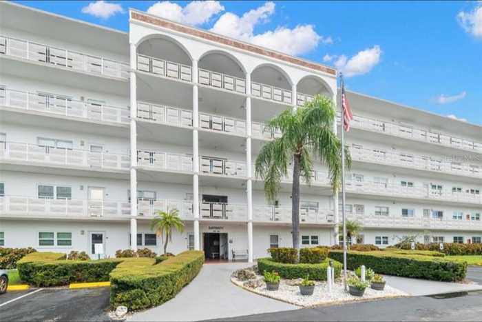 photo 1: 5501 80TH STREET N Unit 415, ST PETERSBURG FL 33709