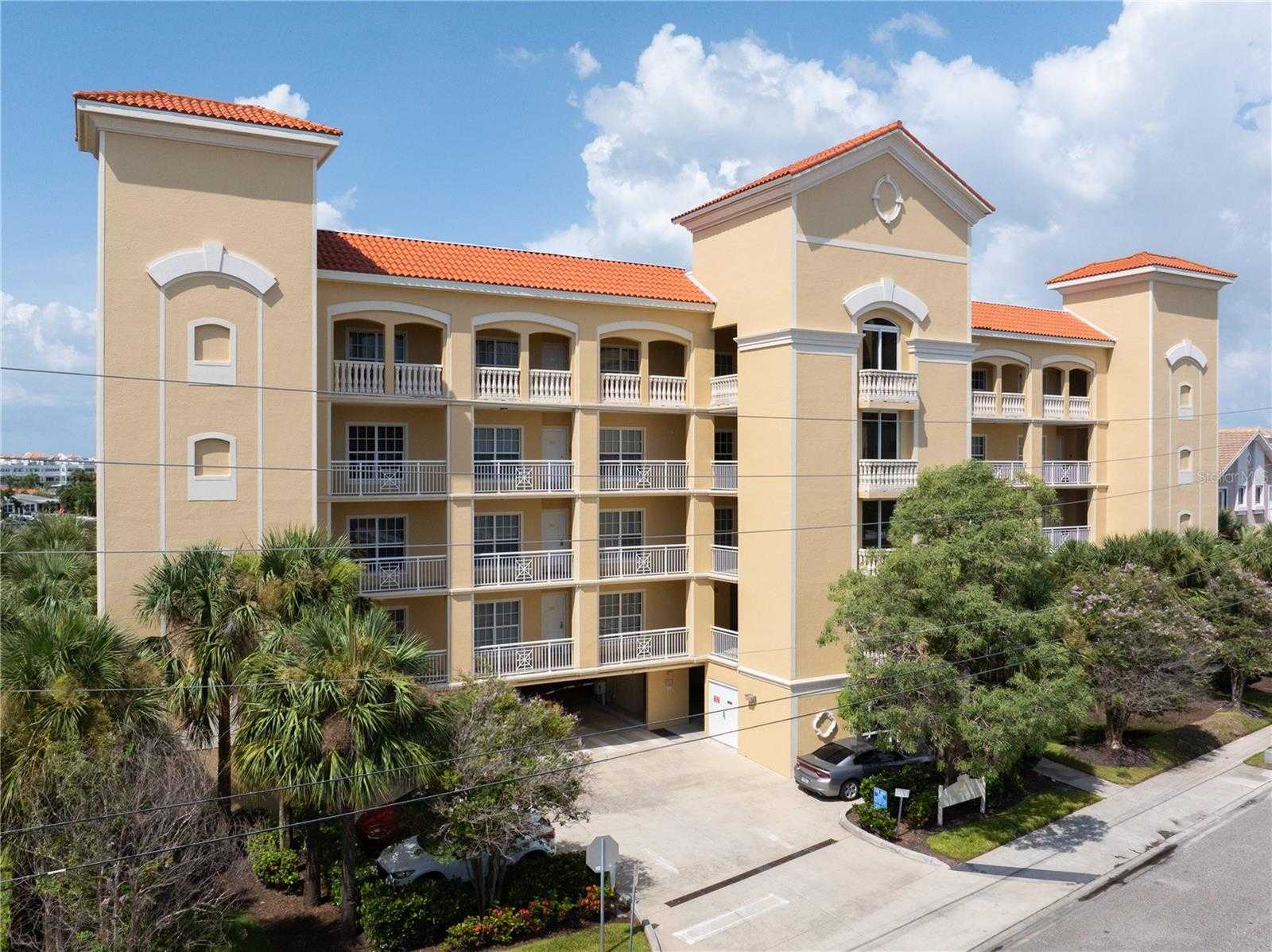 photo 2: 600 BAYWAY BOULEVARD Unit 504, CLEARWATER BEACH FL 33767