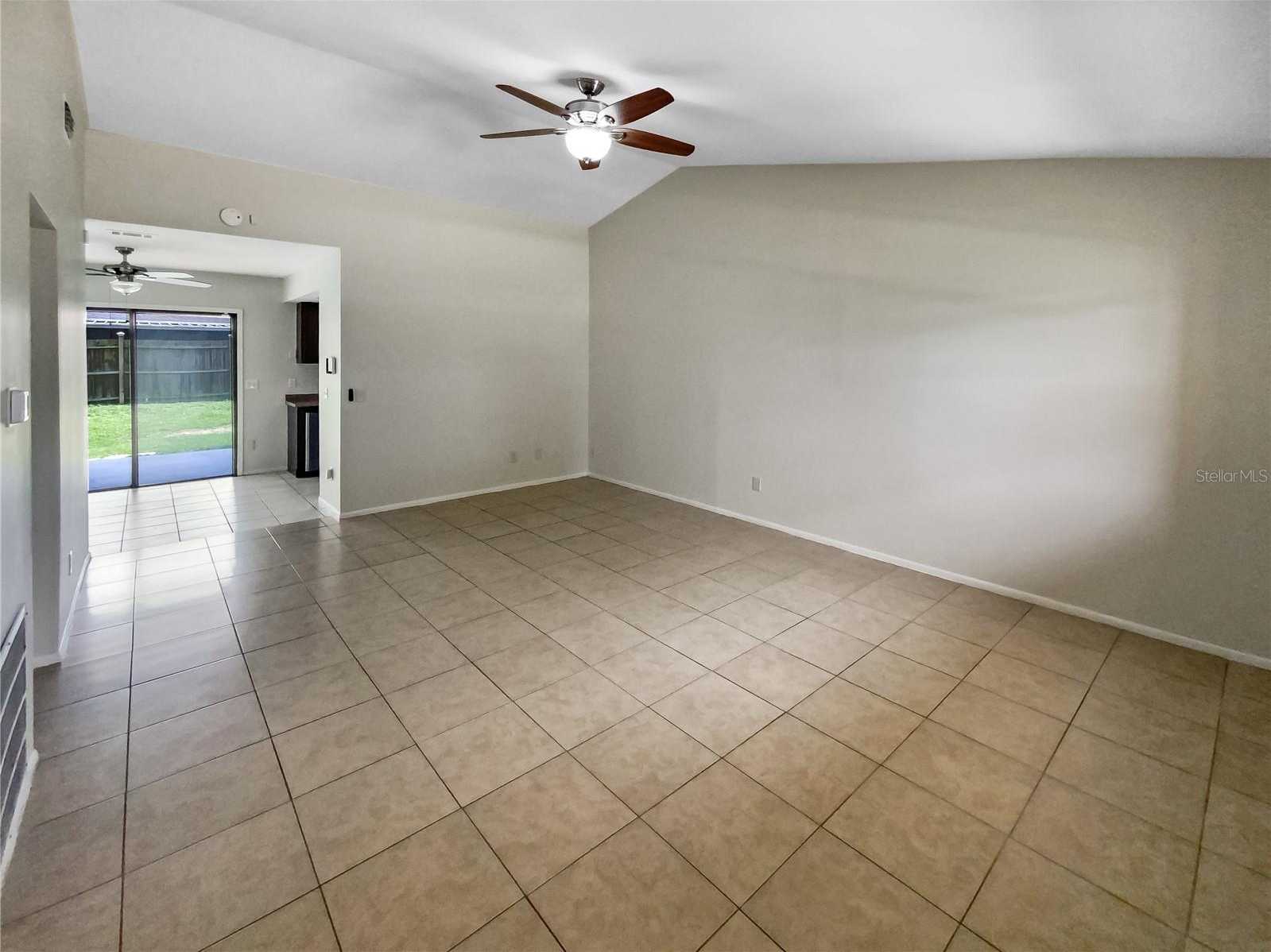 photo 3: 3730 FALLING LEAF LANE, ORLANDO FL 32810