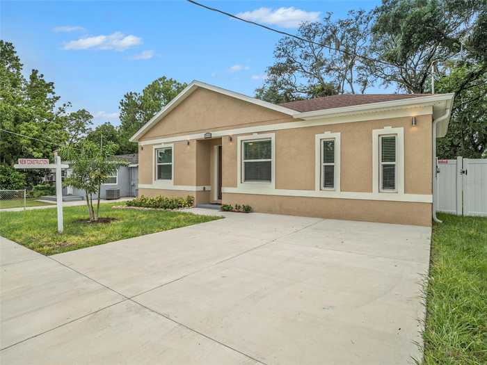 photo 2: 8516 N 48TH STREET, TAMPA FL 33617