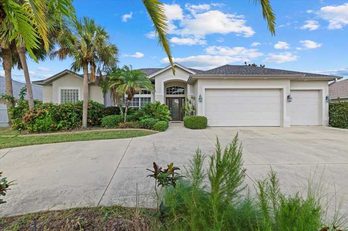 photo 2: 974 ROTONDA CIRCLE, ROTONDA WEST FL 33947