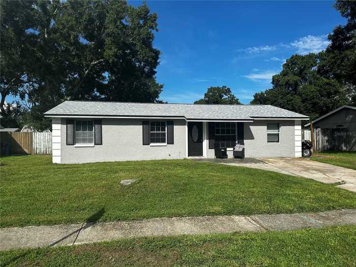 photo 1: 3704 MEADOWBREEZE DRIVE, TAMPA FL 33619