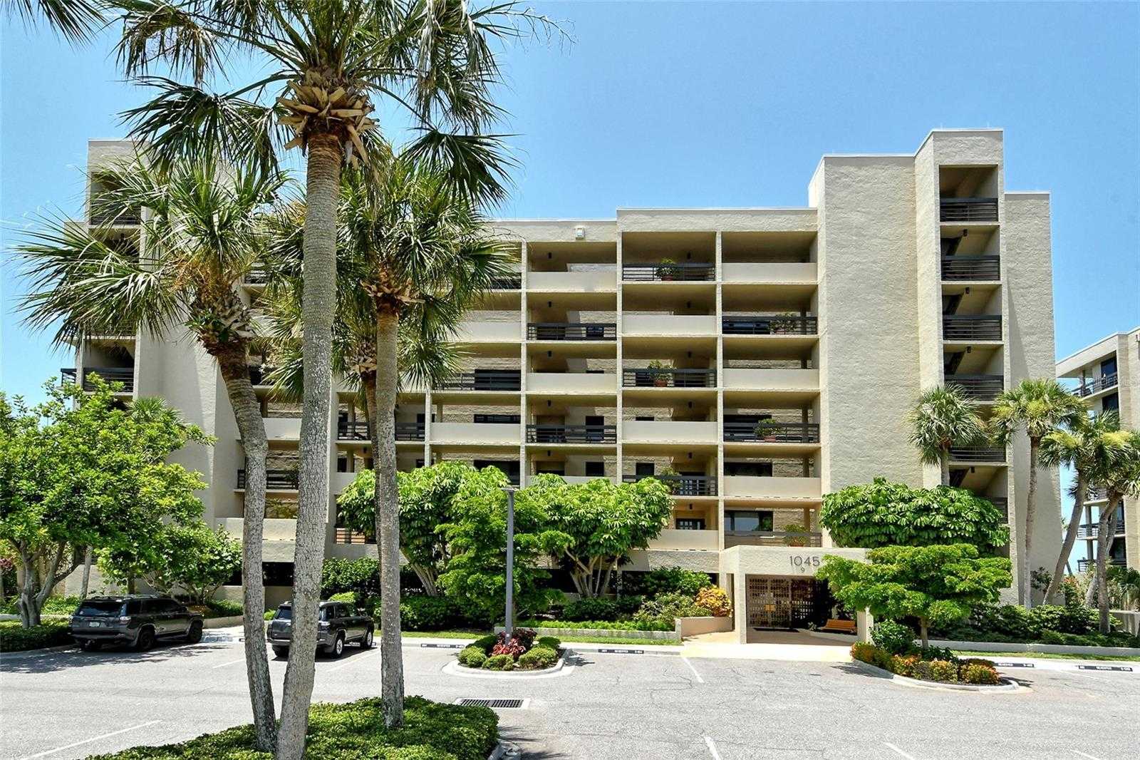 photo 3: 1045 GULF OF MEXICO DRIVE Unit 302, LONGBOAT KEY FL 34228