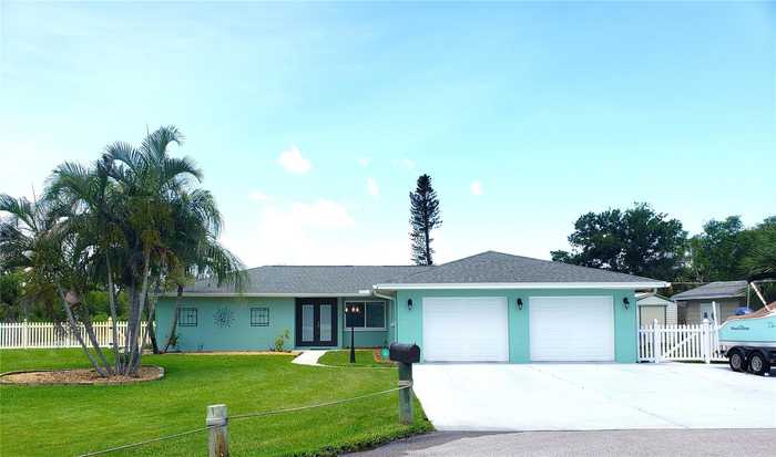 photo 1: 613 ELBA DR, NOKOMIS FL 34275