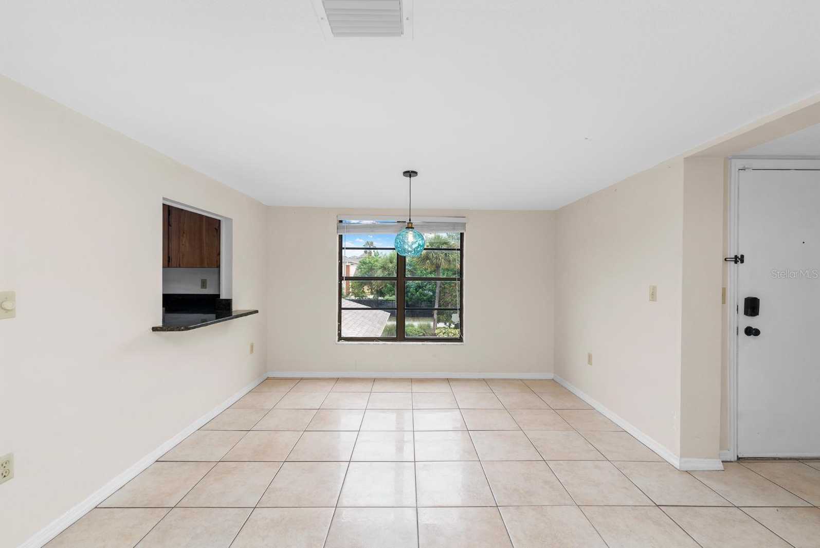 photo 3: 2401 GULL COURT Unit L202, CLEARWATER FL 33762