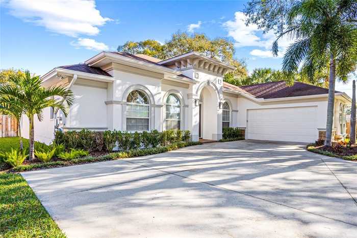 photo 2: 2101 CARROLL LANDING DRIVE, TAMPA FL 33612