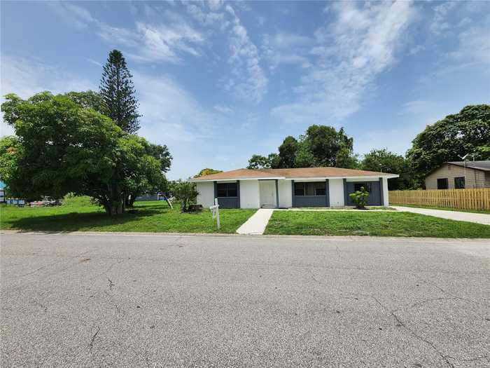 photo 2: 7606 16TH ST COURT E, SARASOTA FL 34243