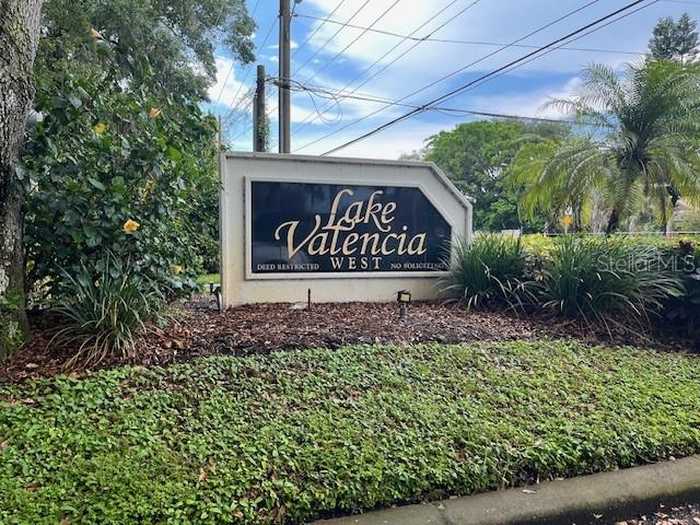 photo 2: 4922 LAKE VALENCIA BOULEVARD W, PALM HARBOR FL 34684