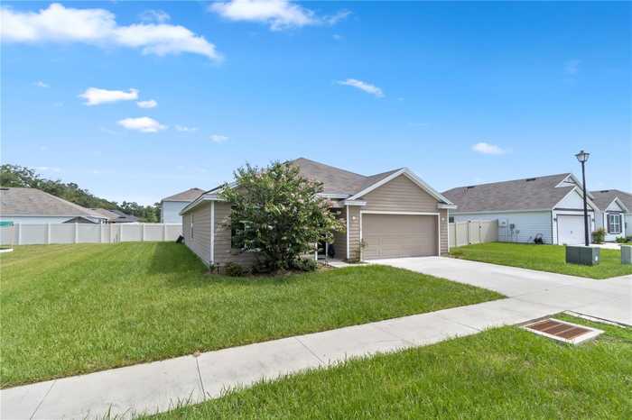 photo 2: 19176 NW 164TH PLACE, HIGH SPRINGS FL 32643