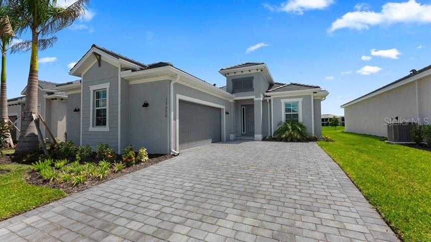 photo 3: 17572 SANTORINI COURT, VENICE FL 34293