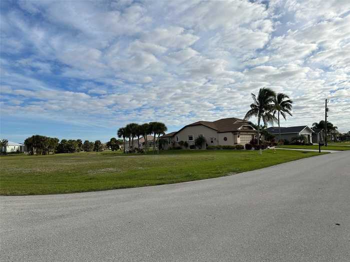 photo 7: 16124 CHITLAN COURT, PUNTA GORDA FL 33955