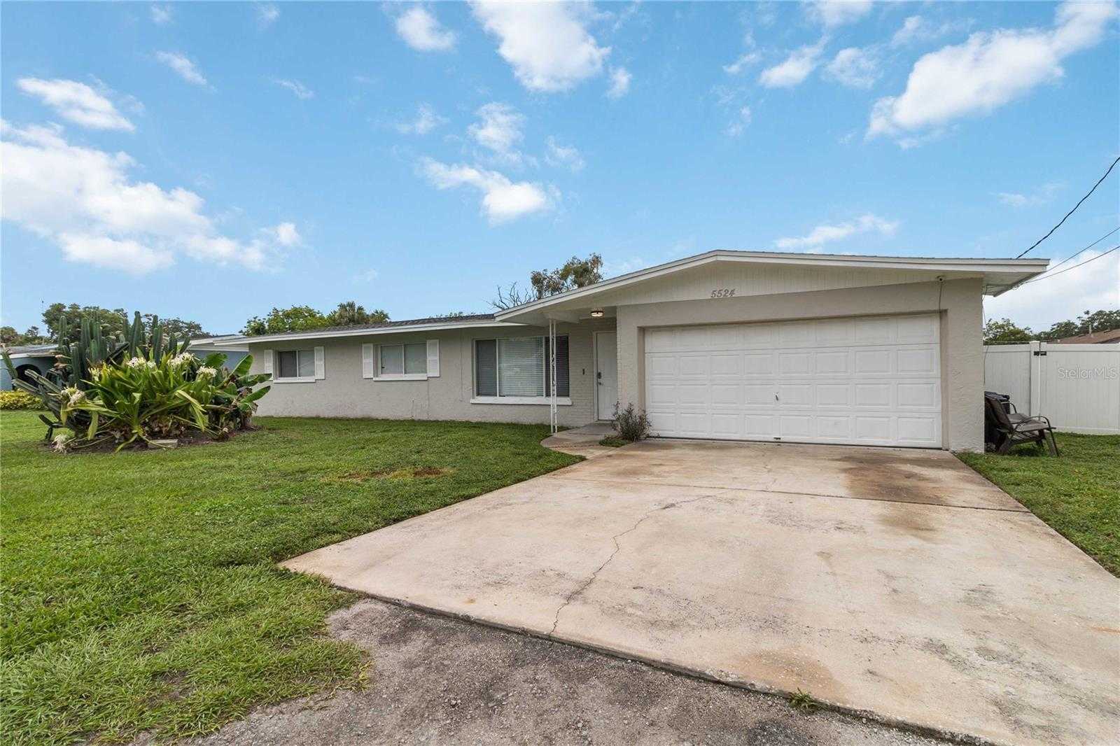 photo 3: 5524 25TH STREET W, BRADENTON FL 34207