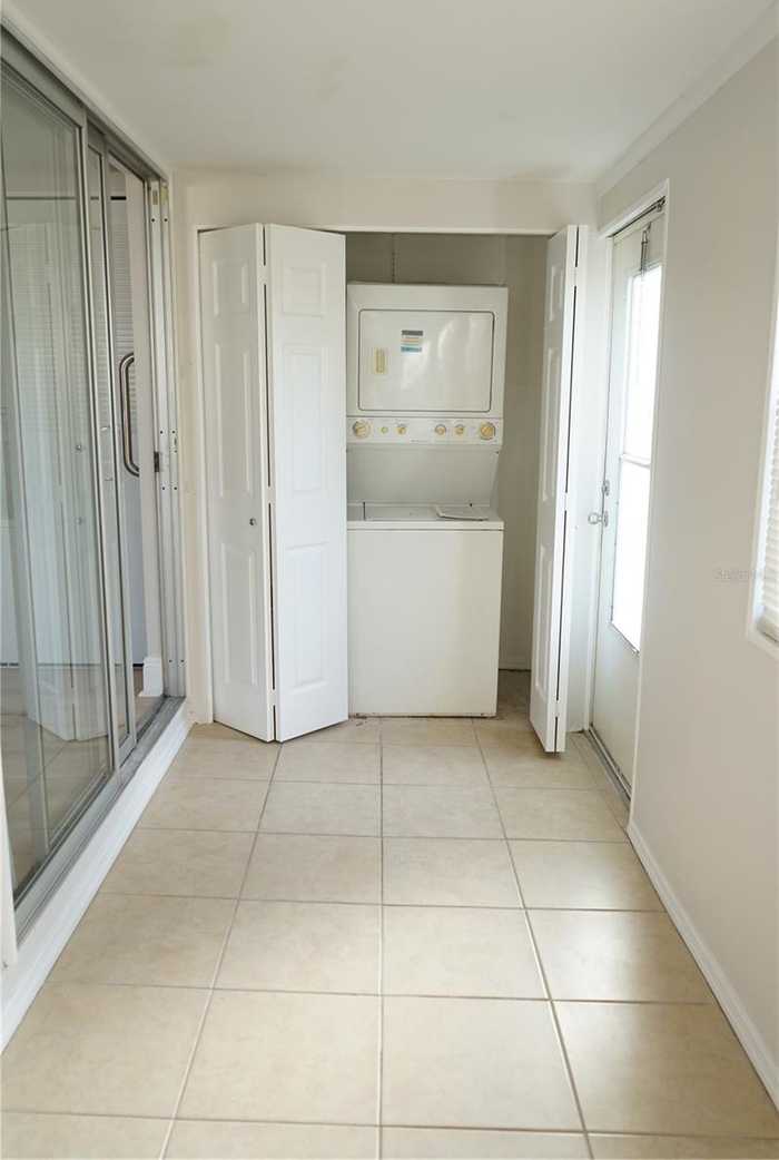 photo 13: 1802 BEDFORD TERRACE Unit 183, SUN CITY CENTER FL 33573