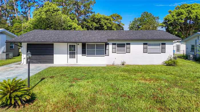 photo 1: 5901 BEECH STREET, ZEPHYRHILLS FL 33542