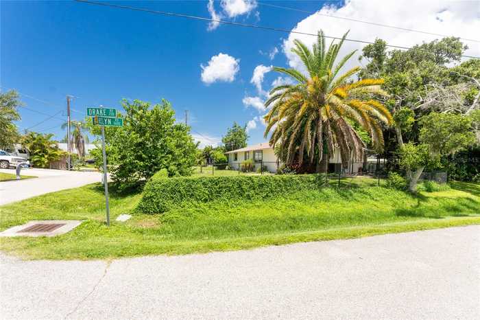 photo 32: 3621 ROSLYN RD, VENICE FL 34293