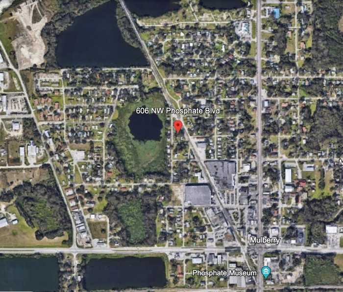 photo 2: 606 NW PHOSPHATE BOULEVARD, MULBERRY FL 33860