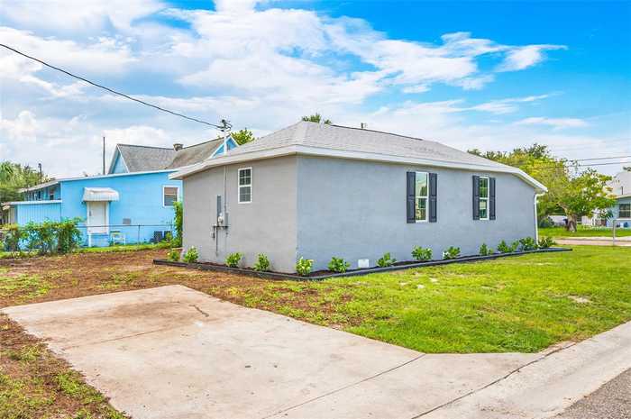 photo 2: 1757 9TH AVENUE S, SAINT PETERSBURG FL 33712