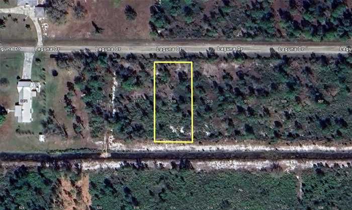 photo 1: 515 LAGUNA DRIVE, INDIAN LAKE ESTATES FL 33855