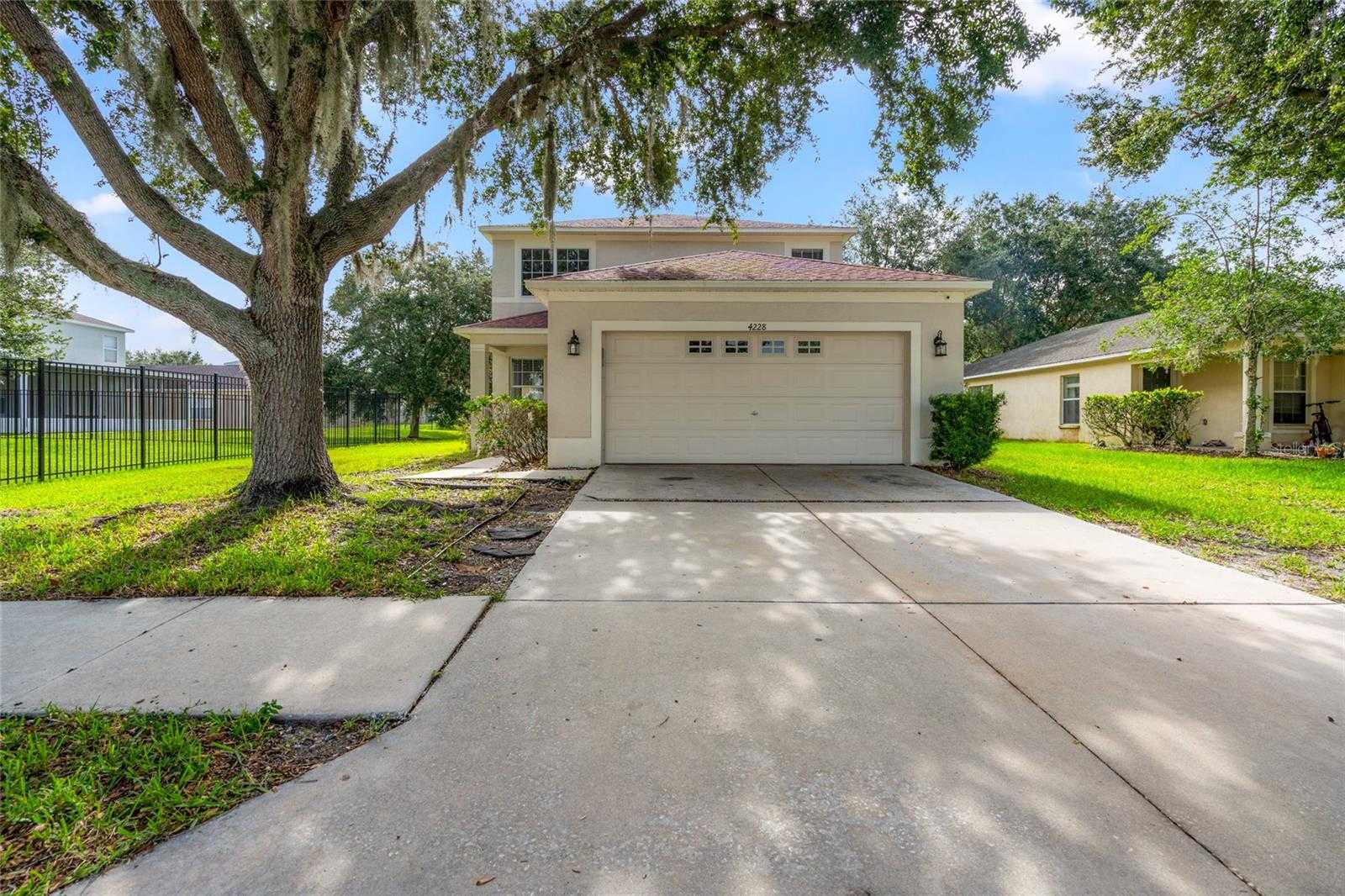 photo 2: 4228 BETHPAGE COURT, WESLEY CHAPEL FL 33543