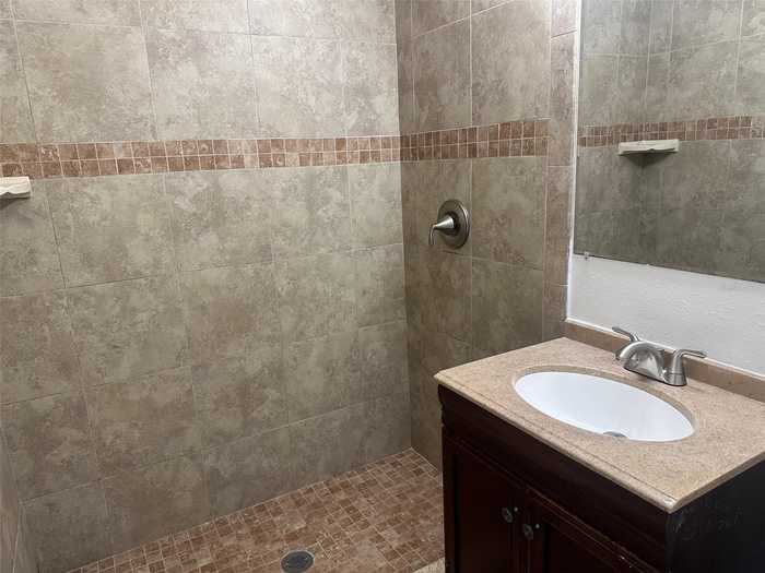 photo 10: 1819 28TH AVENUE E, BRADENTON FL 34208