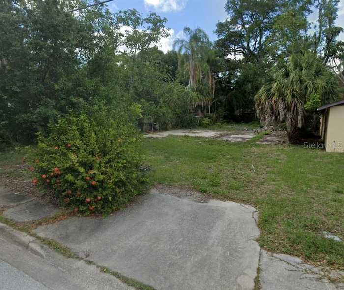 photo 6: 1107 PUTNAM DRIVE, SARASOTA FL 34234