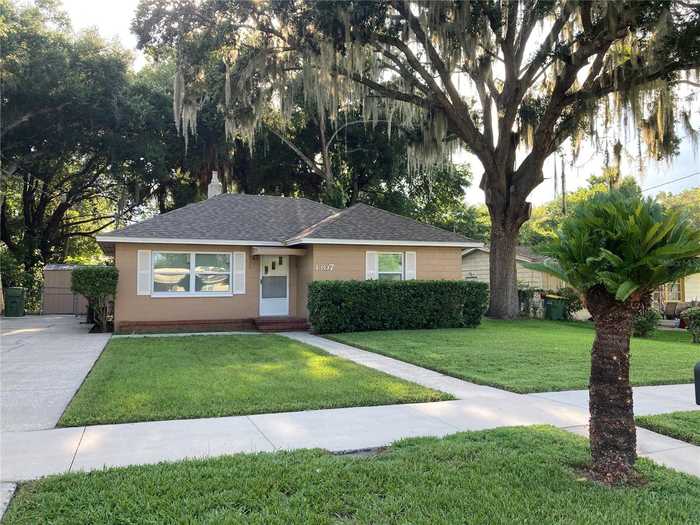 photo 2: 1307 FLORADEL AVENUE, LEESBURG FL 34748