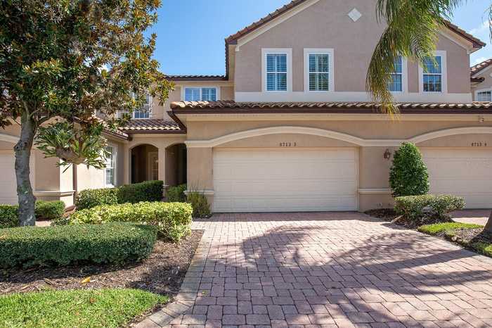 photo 2: 8713 THE ESPLANADE Unit 3, ORLANDO FL 32836