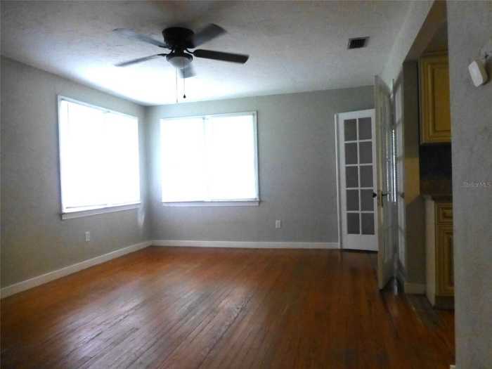 photo 2: 1129 NE 6TH STREET, OCALA FL 34470