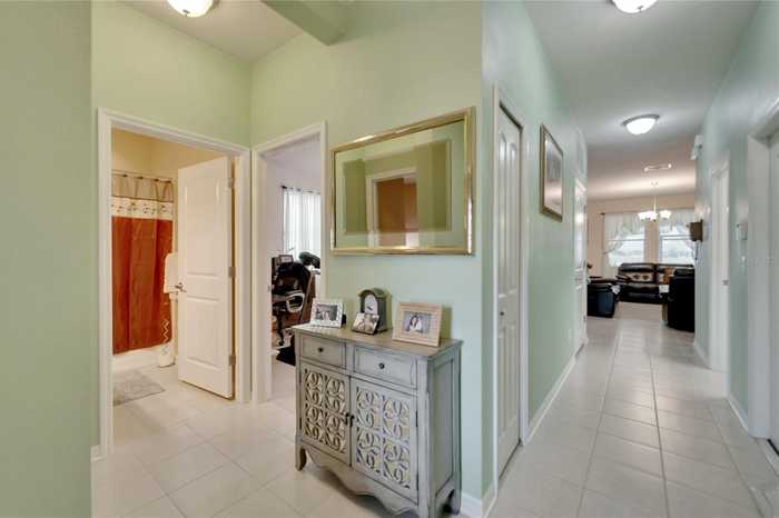 photo 2: 8134 BRICKLETON WOODS AVENUE, GIBSONTON FL 33534