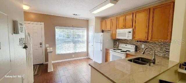 photo 3: 922 VINELAND PL, LAKE MARY FL 32746