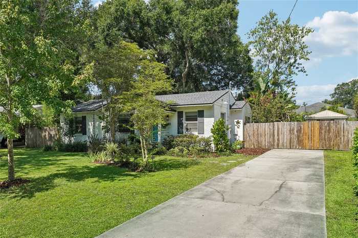 photo 2: 2304 N ELCOE DRIVE, TAMPA FL 33603