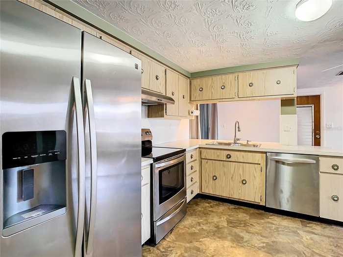 photo 2: 3512 HOOVER DRIVE, HOLIDAY FL 34691