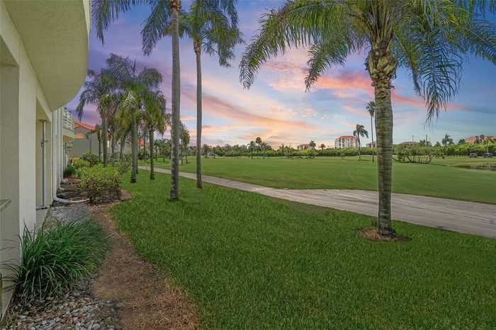 photo 2: 6151 BAHIA DEL MAR BOULEVARD Unit 126, SAINT PETERSBURG FL 33715