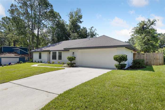 photo 2: 7635 NW 38TH PLACE, GAINESVILLE FL 32606