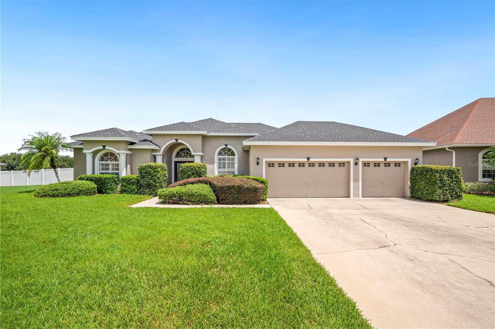 photo 1: 6707 HILLIS DRIVE, LAKELAND FL 33813