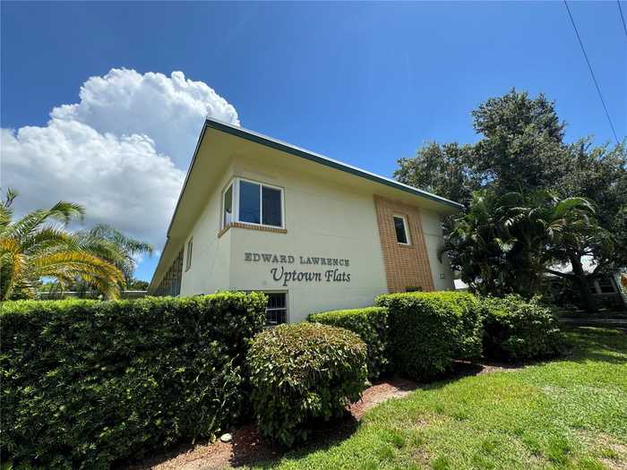 photo 1: 527 9TH AVENUE N Unit 8, SAINT PETERSBURG FL 33701