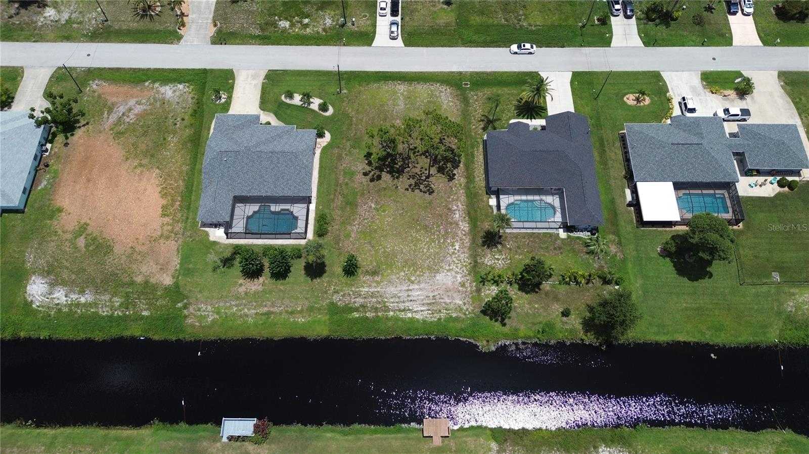 photo 2: 188 MARINER LANE, ROTONDA WEST FL 33947