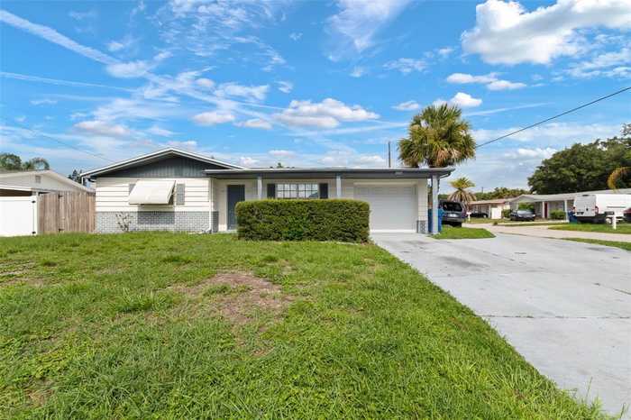 photo 1: 3242 JAMESTOWN DRIVE, HOLIDAY FL 34691