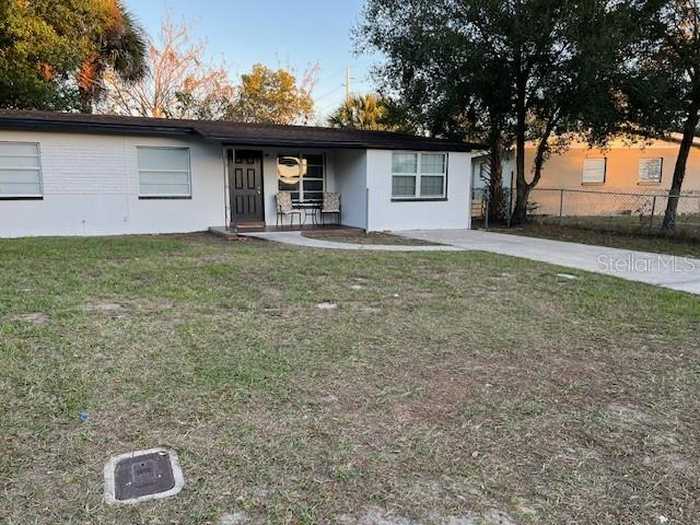 photo 1: 10903 N 14TH STREET, TAMPA FL 33612