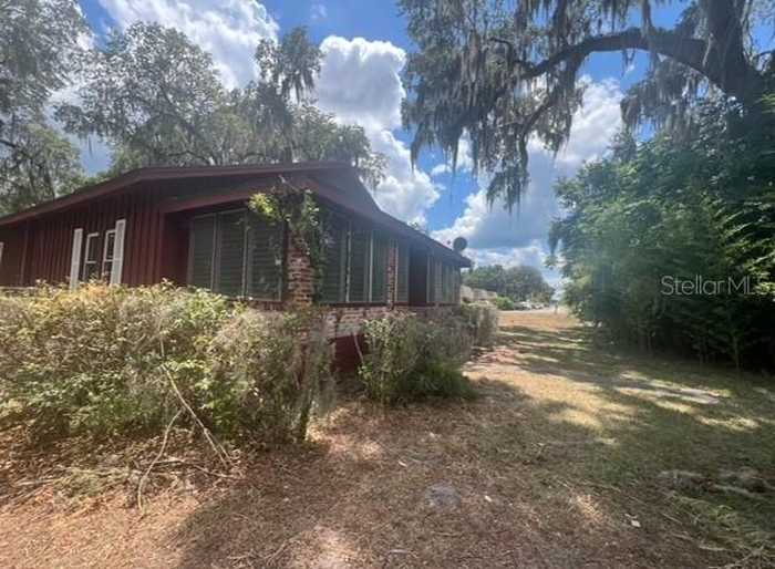 photo 2: 1175 CR 463B, LAKE PANASOFFKEE FL 33538