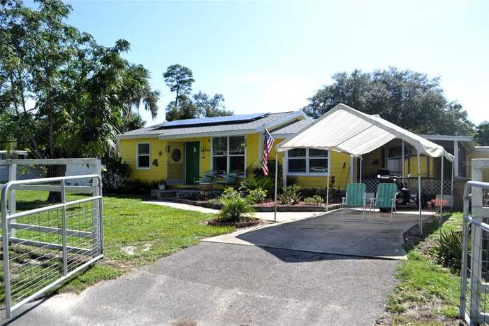 photo 2: 45749 CEDAR STREET, PAISLEY FL 32767