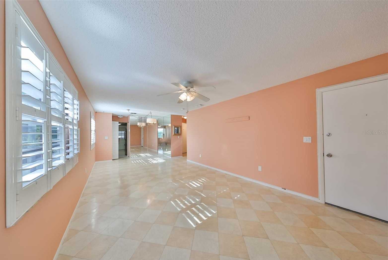 photo 3: 5975 TERRACE PARK DRIVE N Unit 211, SAINT PETERSBURG FL 33709