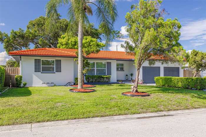 photo 2: 1519 CITRUS STREET, CLEARWATER FL 33756