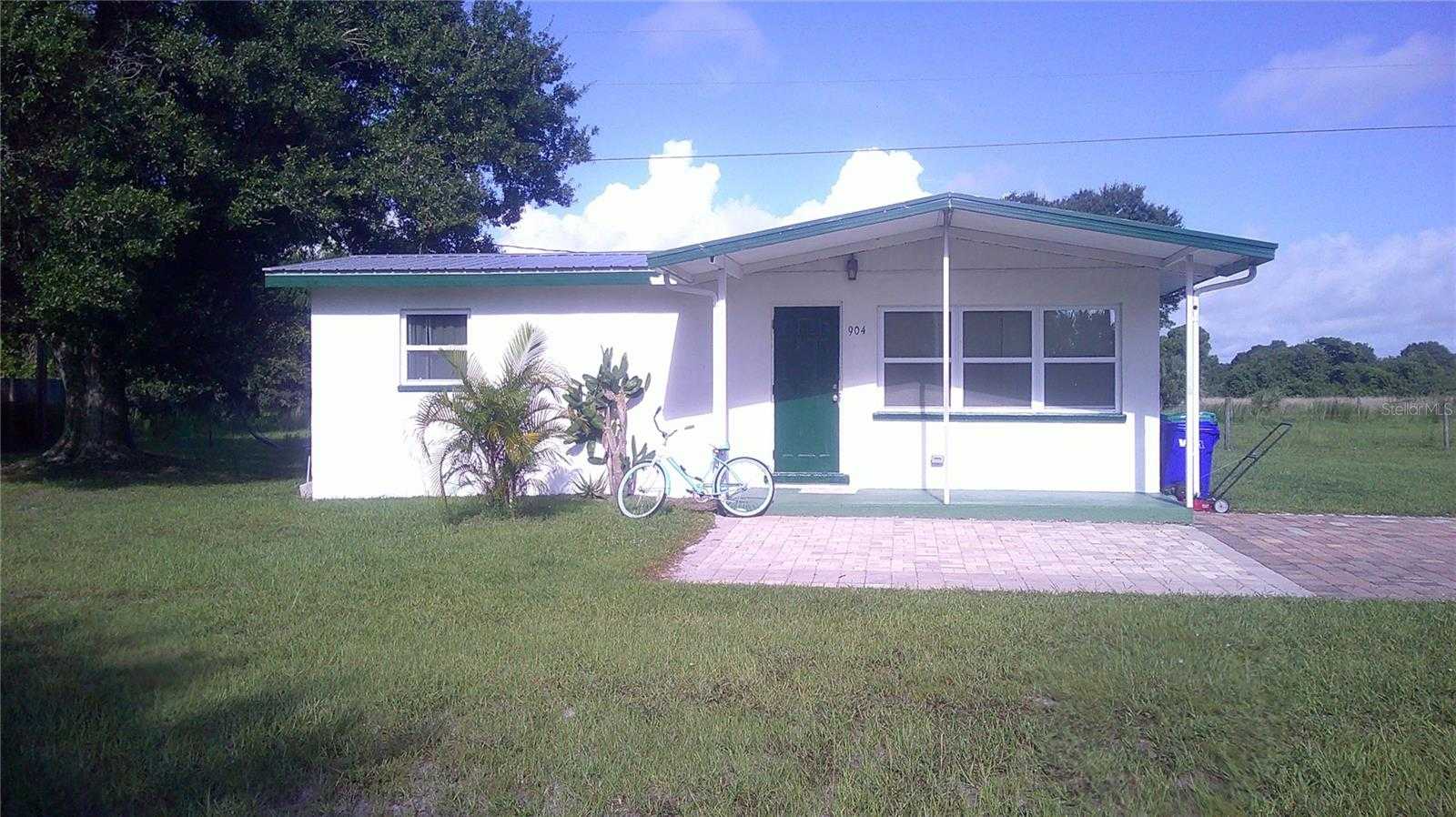 photo 1: 904 SW 7TH AVENUE, OKEECHOBEE FL 34974