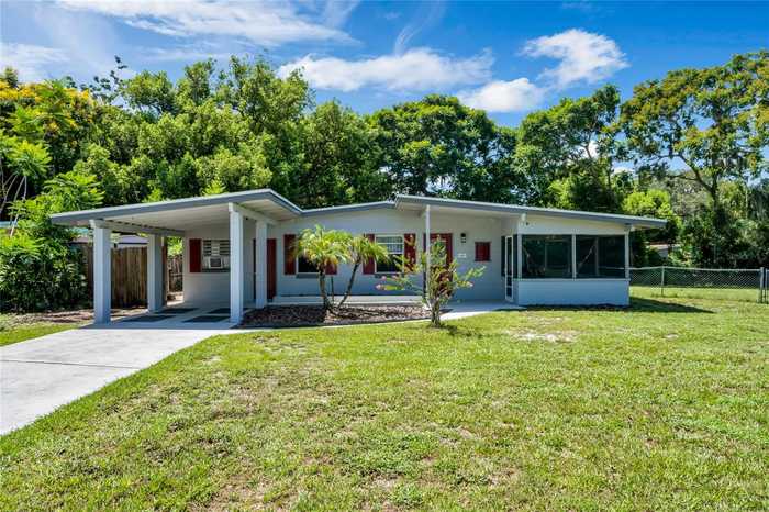 photo 1: 500 E 3RD STREET, CHULUOTA FL 32766