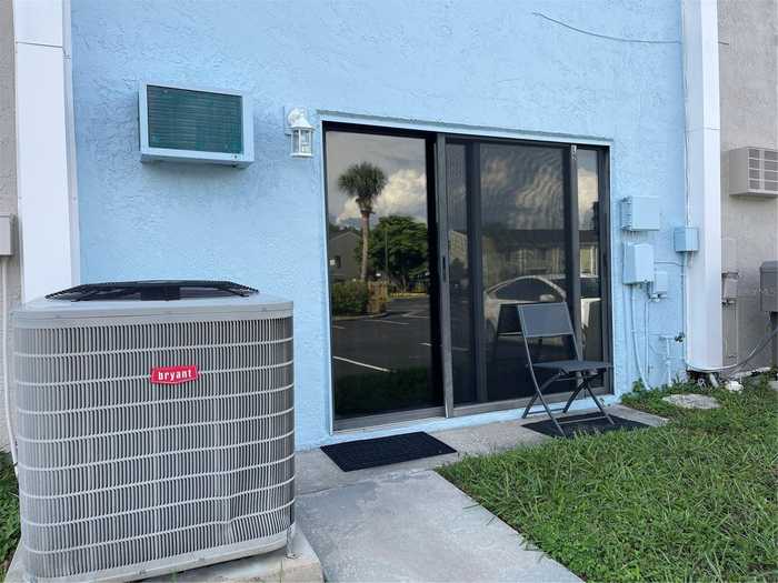 photo 2: 1735 CUPECOY CIRCLE Unit L-2, LUTZ FL 33558