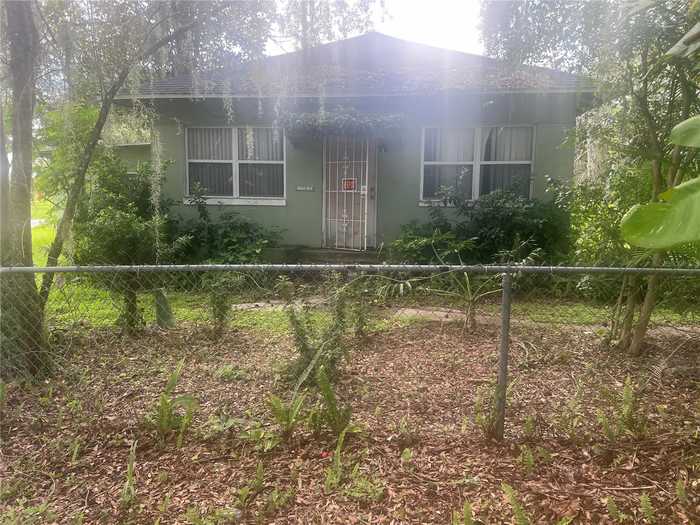 photo 1: 1001 W 8TH STREET, SANFORD FL 32771