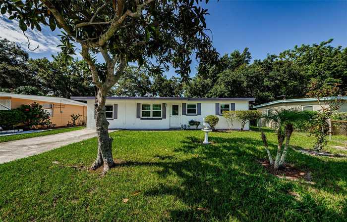 photo 2: 1120 6TH ST N, SAFETY HARBOR FL 34695